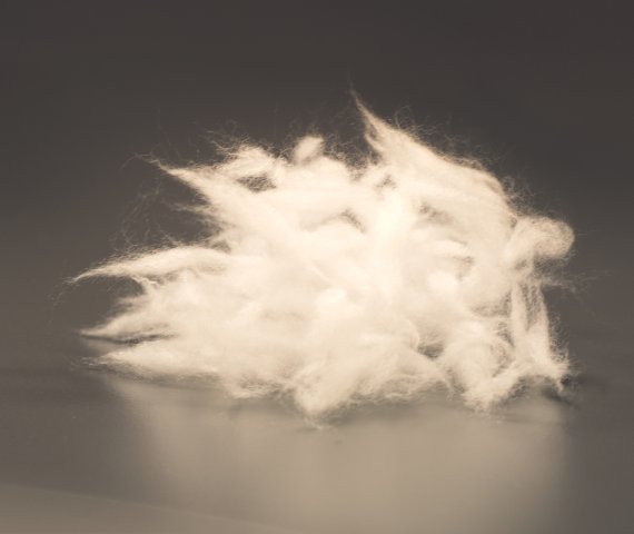 PrimaLoft® Black Insulation ThermoPlume®: This is how a fibre bundle of the material looks like
