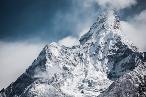Der Mount Everest hat hunderte Geschichten zu erzählen.