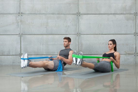 Handy and effective: With resistance bands, you can train your whole body.