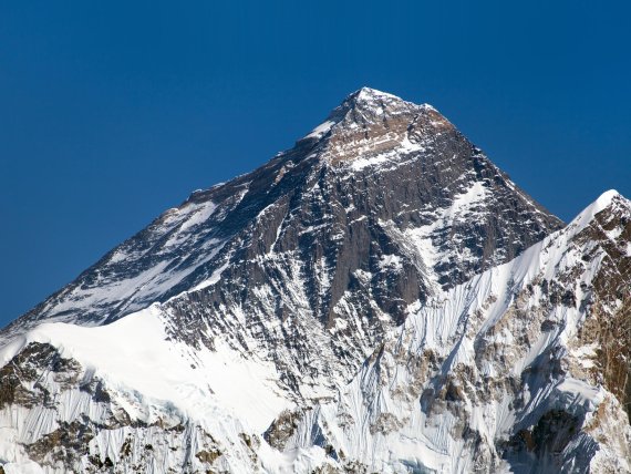 Die Überschreitung des Everest gefolgt vom Lhotse war das Ziel von Ueli Stecks letzter Tour.