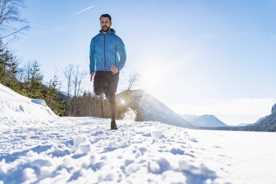 ISPO.com gibt Trainingstipps zum Laufen im Winter