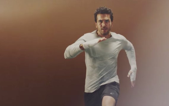 Elyas M’Barek stars in the latest advertising campaign for Asics.