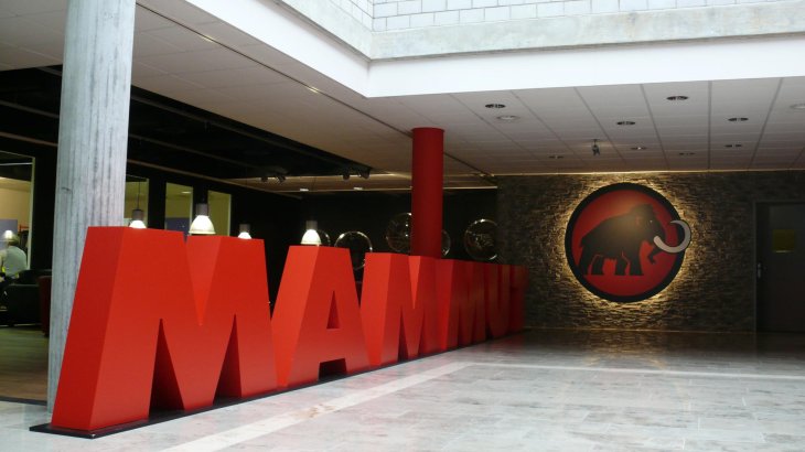 Entrance to the Mammut headquarter.