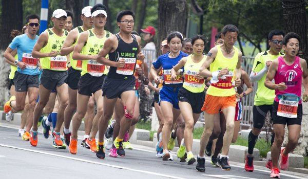 Beliebt: Running in China - hier beim Jilin Marathon.