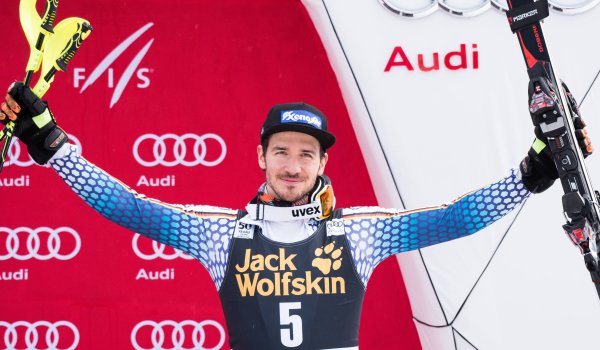 Nach der Saison 2018/19 verkündet Neureuther schließlich am 17. März 2019 nach vielen Verletzungspausen im Alter von 34 Jahren sein Karriereende. Seine besten Abschluss-Platzierungen im Weltcup sind zweimal der 4. Platz im Gesamtweltcup (12/13, 14/15), dreimal der 2. Platz im Slalomweltcup (12/13, 13/14, 14/15) und einmal Rang vier im Riesenslalomweltcup (16/17).