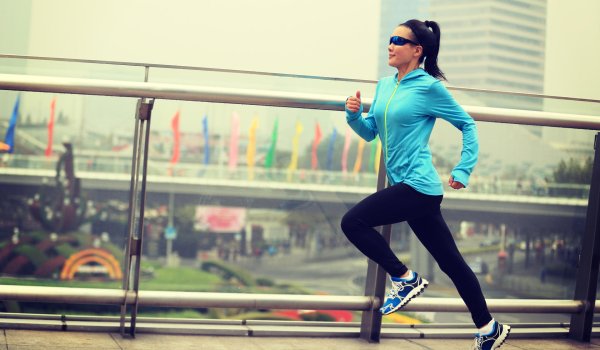 Laufen ist Trendsport in China und bietet deshalb große Chancen auch für europäische Hersteller von Laufbekleidung: Die Teilnehmerzahl bei Laufveranstaltungen steigt von Jahr zu Jahr.