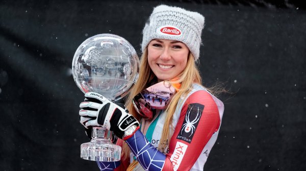 2. Mikaela Shiffrin, 607.200 Instagram-Follower: Mikaela Shiffrin ist der aufstrebende Stern der Wintersportszene. Die US-Amerikanerin ist mit ihren 23 Jahren schon jetzt zweimalige Olympiasiegerin und dreimalige Weltmeisterin. Die in der Öffentlichkeit eher ruhige und bodenständige Shiffrin ist schon jetzt Werbegesicht für Weltmarken wie Oakley, Bose, Longines oder Barilla. Die Zukunft des Skisports gehört ihr.