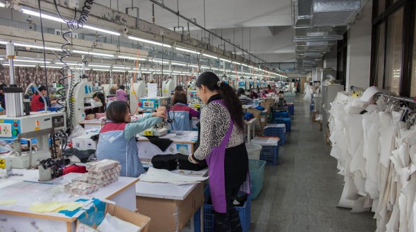 The working conditions and wages in the global clothing industry are attracting more and more of the public’s attention.