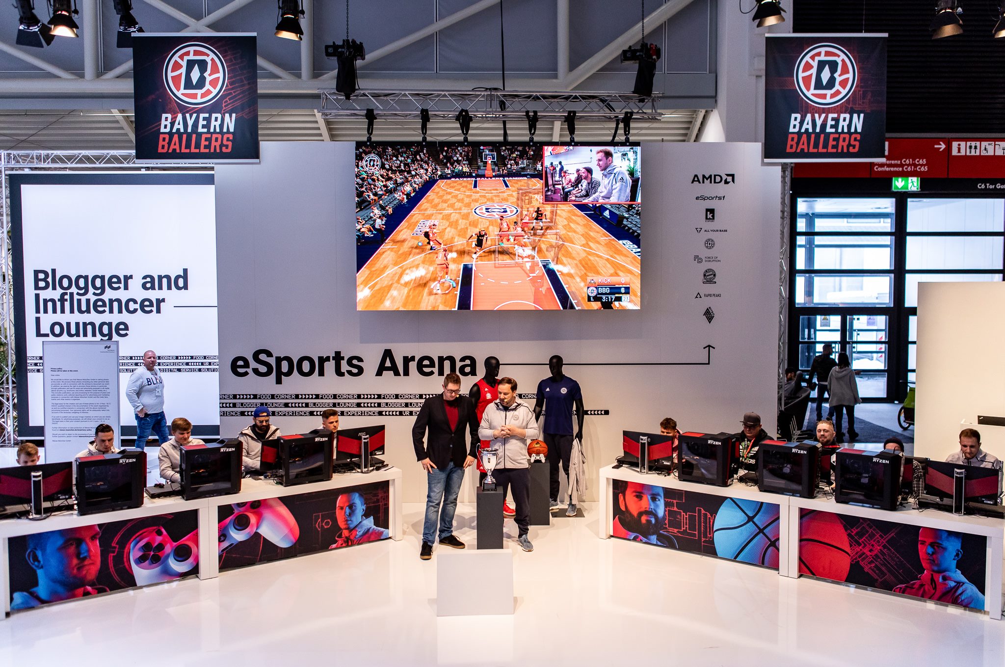 Fc Bayern Basketball Professionalisiert Sein Esports Team