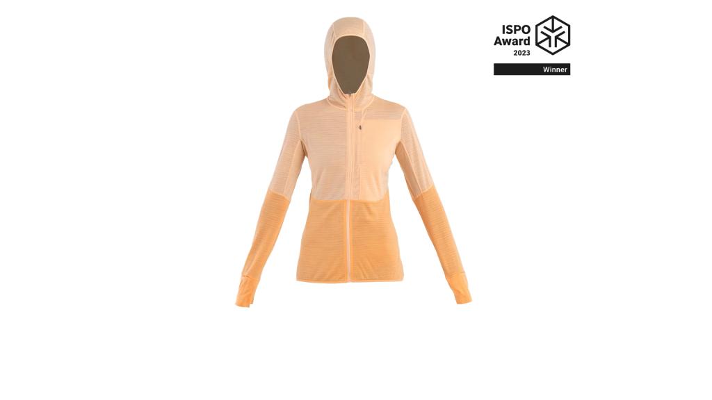 This hoodie made of merino wool and Tencel provides real warmth - without any plastic