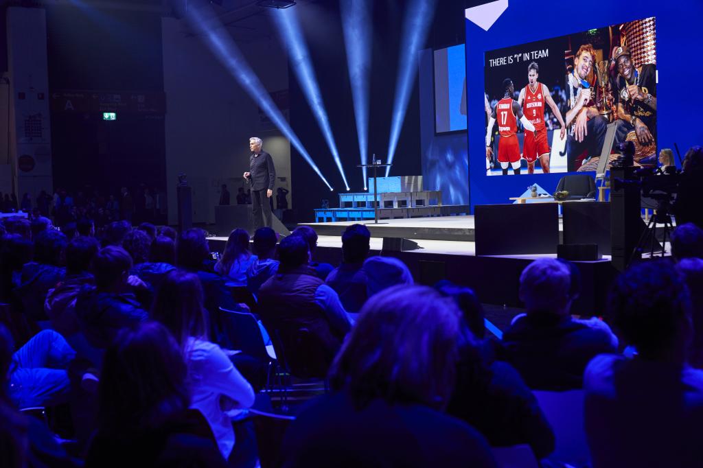 LOVE EVERY CONTACT: What is behind the slogan of ISPO Munich 2024?