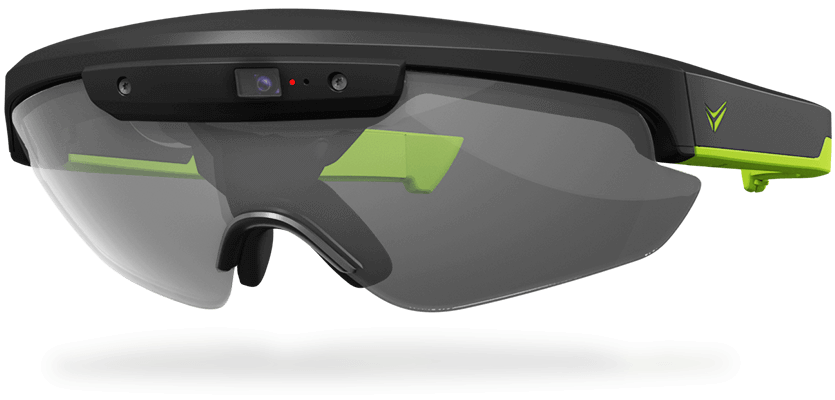 Die smarte Sonnenbrille Raptor von Eversight projiziert Fahrdaten direkt ins Blickfeld des Fahrers. Die smarte Sonnenbrille Raptor von Eversight projiziert Fahrdaten direkt ins Blickfeld des Fahrers.