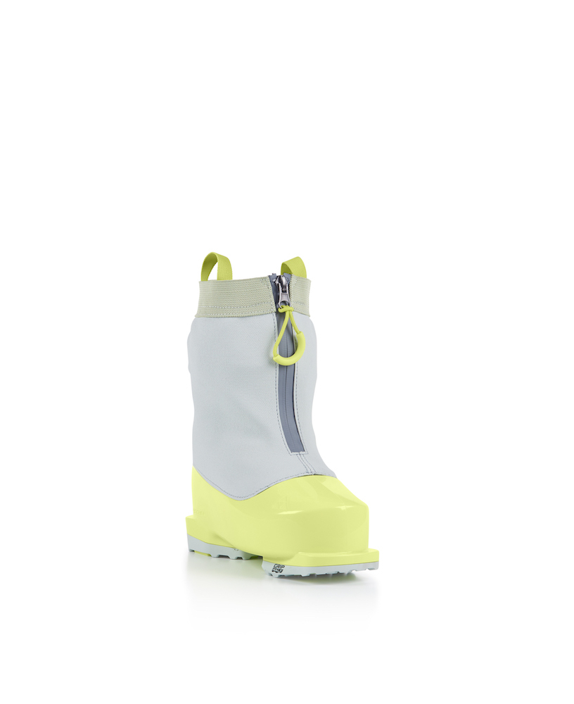 Fischer ONE & TWO: New Children's Ski Boots