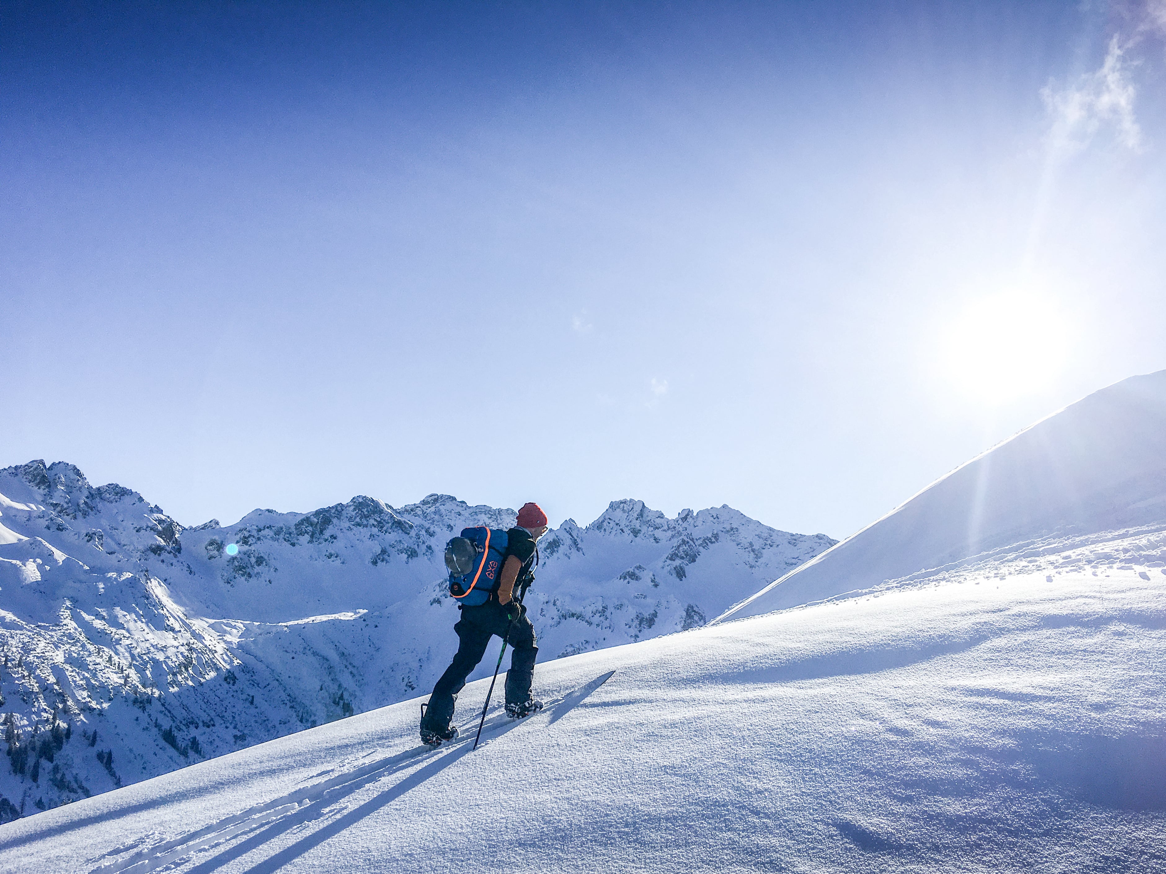 Andi Spies beim Wandern im Schnee Andi Spies beim Wandern im Schnee