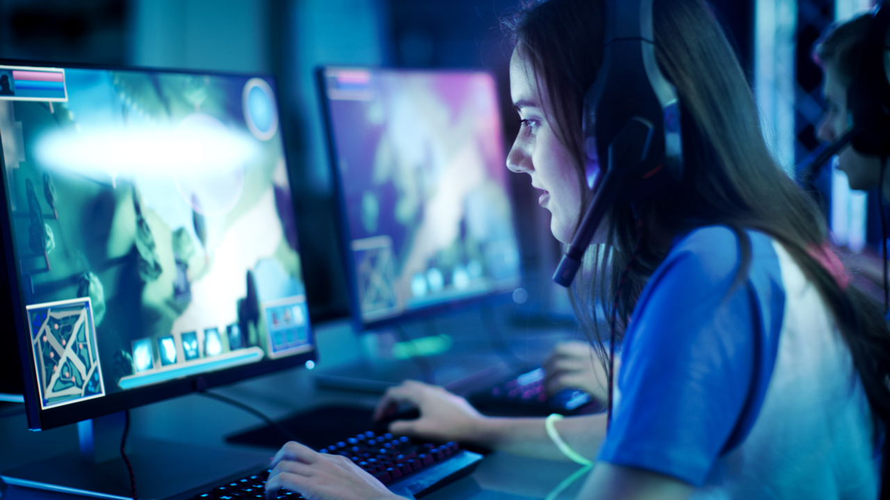 Female Gamers Are On The Rise. Can The Gaming Industry Catch Up?