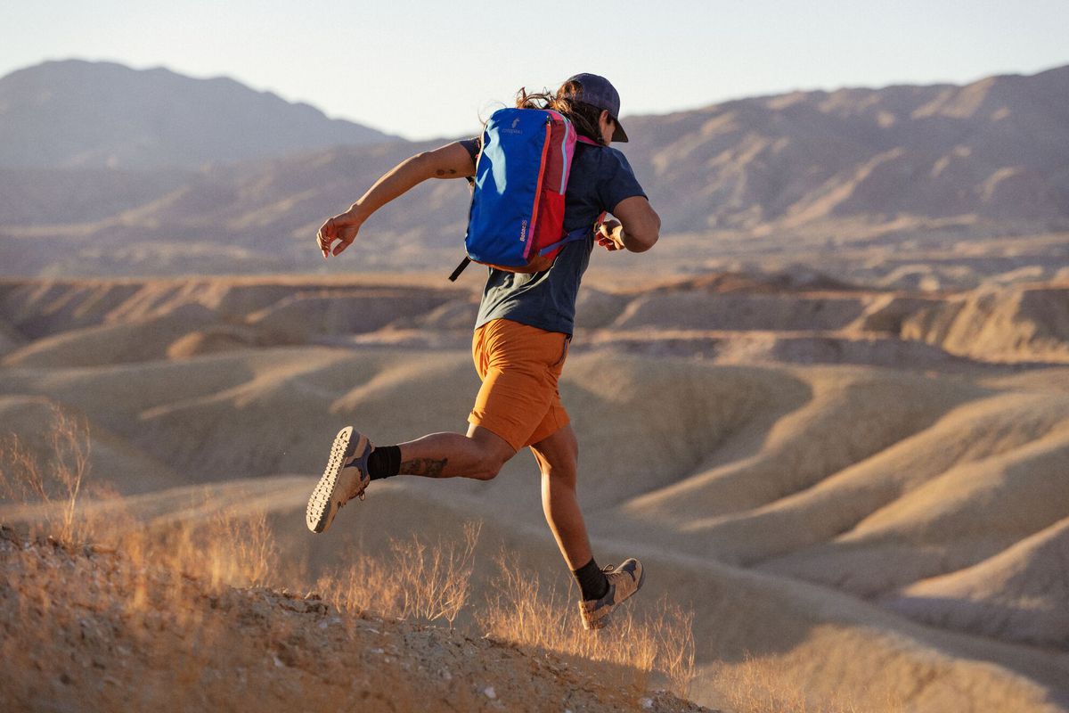 Running mit Cotopaxi Rucksack Running mit Cotopaxi Rucksack