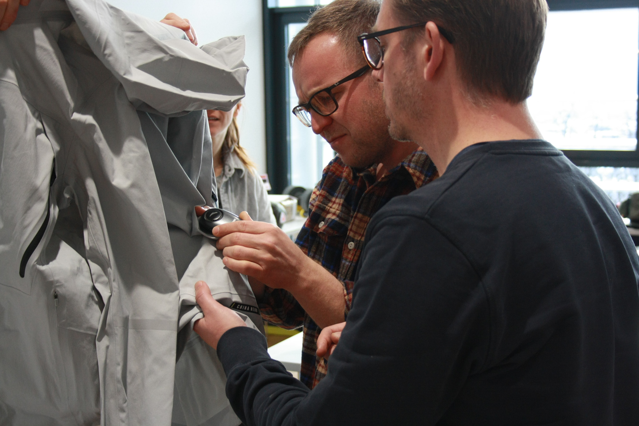 Together, the products are examined and discussed. Credit: Martina Wengenmeir