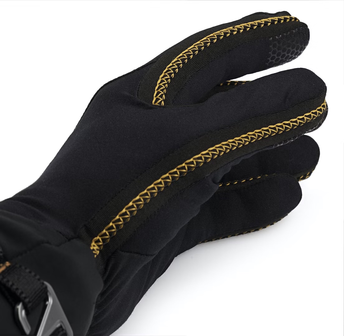 Les gants Thin Ultra Heat Liner de Therm-ic ont remporté l'ISPO Award 2023.