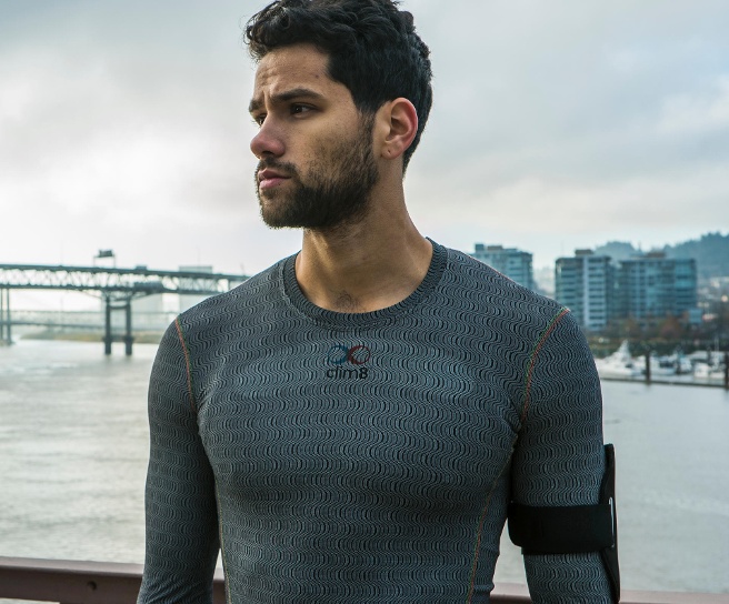 mb-clim8 Intelligent Thermal Clothing von Clim8 ist GOLD WINNER des ISPO AWARD 2017 im Segment Performance.