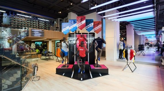 Since this year, customers have been able to find the Asics flagship store on Regent Street in London.