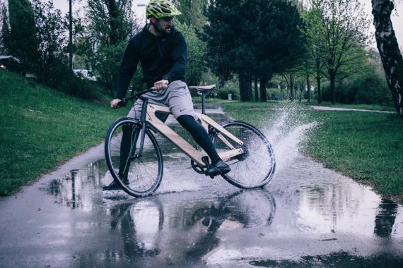 A wooden bicycle frame? Perfectly suited, as My Esel proves.