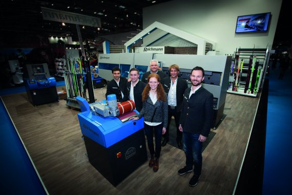 Quelle: Reichmann Geschäftsführer Stefan Reichmann (re.) und sein Team auf der ISPO Munich