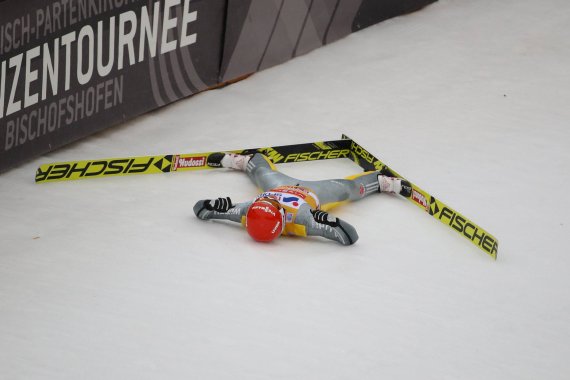 Richard Freitag after his fall while jumping in Innsbruck.