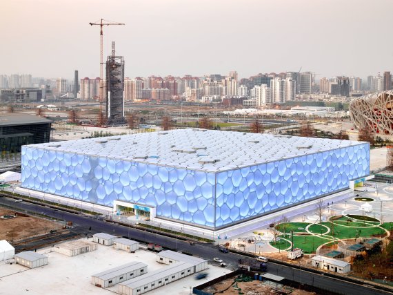 Der bisherige Water Cube in Peking wird 2022 Austragungsort vieler Eissportarten sein.
