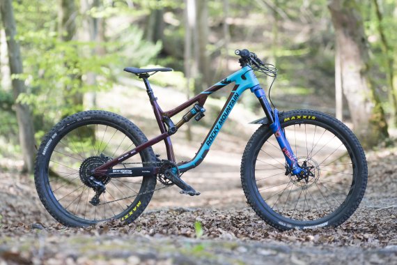 Rocky Mountain Altitude Carbon Custom