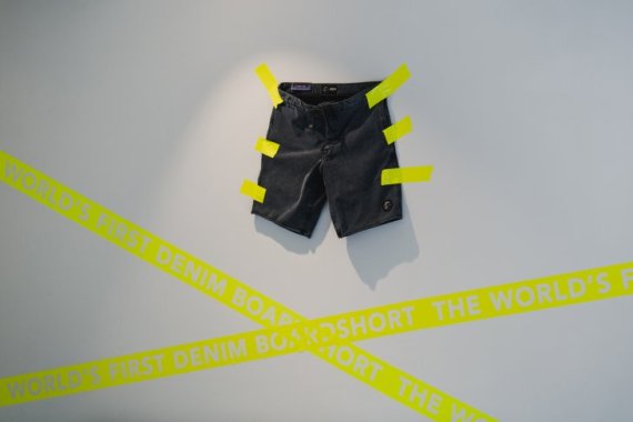 Die erste Denim Badeshorts überhaupt von O'Neill und ISKO.