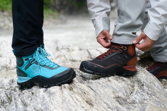 The extremely robust Forge S mountain boot from Tecnica gets alpine climbers to their destination safely, and without troublesome pressure points thanks to an anatomically pre-formed fit. 