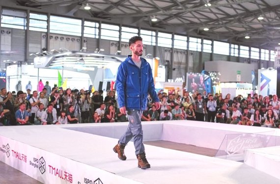 Fashion show at ISPO shanghai