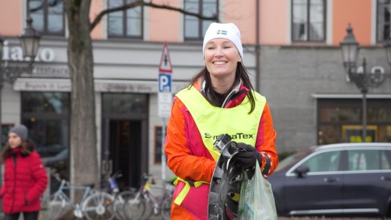 Joggen und Müllsammeln: Nachhaltiger und glücklicher geht's nicht leicht.