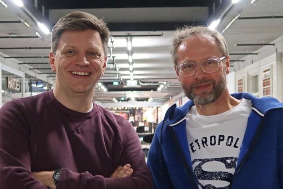 Credit: Zimtstern Sönke Voss (li) und Hans Allmendinger (re), beides langjährige Manager beim Sportverband Sport 2000, wollen Zimtstern zur Lieblingsmarke machen.