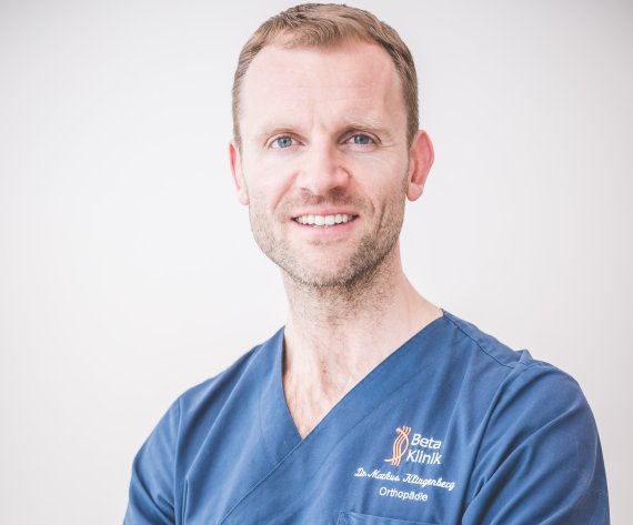 Dr. med. Markus Klingenberg ist Facharzt für Orthopädie und Sportmedizin in einer Gemeinschaftspraxis an der Beta Klinik in Bonn. Portrait von Dr. med. Markus Klingenberg