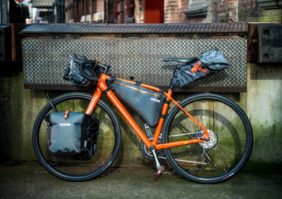 Con la bicicleta correctamente embalada, la diversión y la seguridad aumentan.