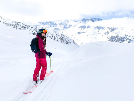 Outdoorbloggerin Marlene auf der Ski Tour Produkte, die Bloggern besonders gut gefallen, werden auch öfter getragen