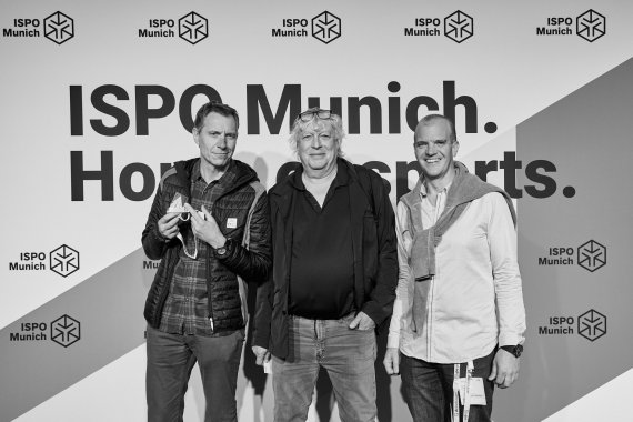 Pascal Aymar (m.) war gern gesehener Gast beim ISPO VIP Dinner, im Bild mit Benjamin Thaller (l.) und Patrick Giraudon (r.)