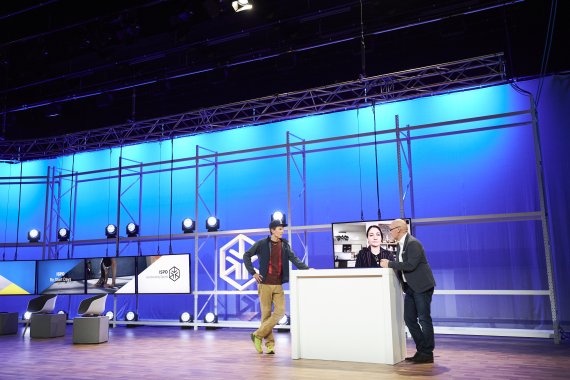 Das Eröffnungsgespräch der ISPO Re.Start Days mit Klaus Dittrich (rechts), Kristina Vogel (Mitte) und Jost Kobusch (links) eröffnet. Das Eröffnungsgespräch der ISPO Re.Start Days mit Klaus Dittrich (rechts), Kristina Vogel (Mitte) und Jost Kobusch (links) eröffnet.