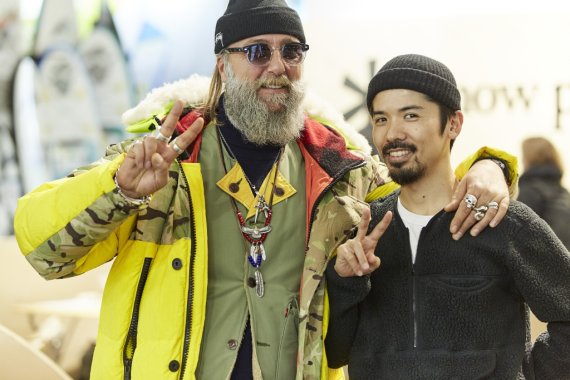 Deux visiteurs à l'ISPO Munich Deux visiteurs à l'ISPO Munich