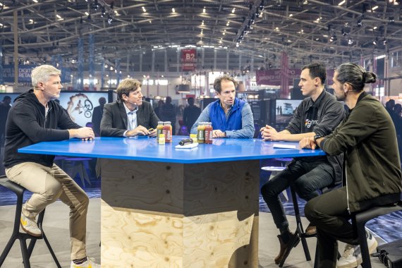 During ISPO 2024, Danay Lea, Sebastián Lancestremère, Greg Nieuwenhuys, and Tobias Matern discussed how AI is shaping the future of sports.