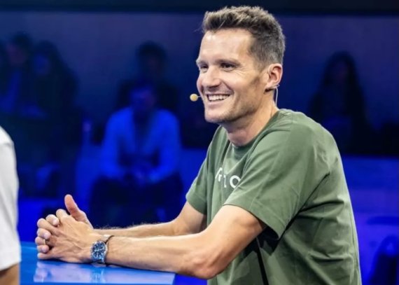 Jan Frodeno auf der ISPO 2024 im Talk