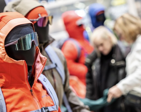 Outdoor clothing