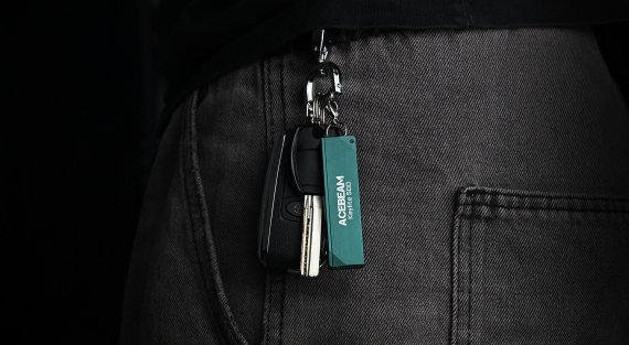 ISPO Award Gewinner 2025: Acebeam Keylite 500