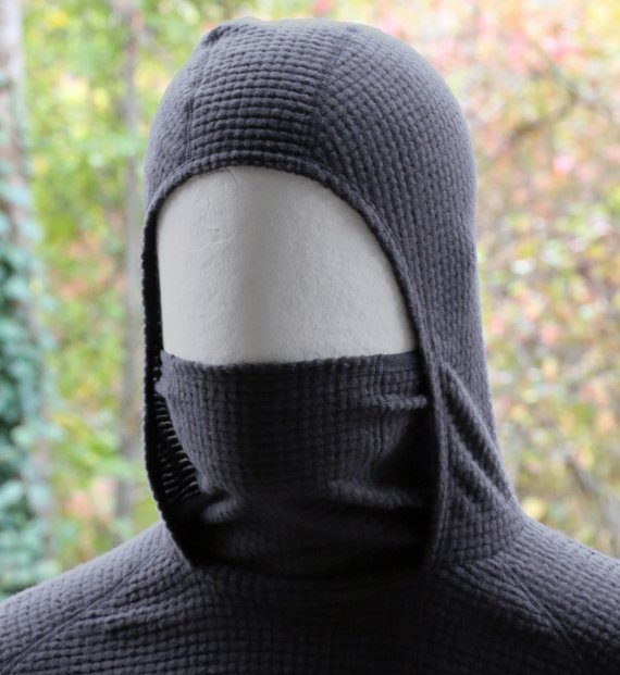 ISPO Award Winner 2025: RealFleece Grid Blackridge Pullover Hoodie by Icebreaker elevates plastic-free thermal performance 