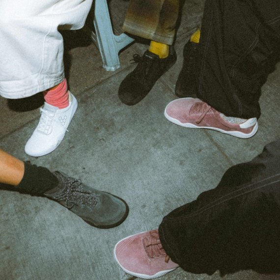 Barfußschuhe haben ihr verstaubtes Image abgelegt, dank ihres modischen Designs.