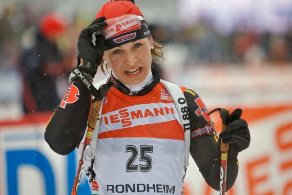 mb-151127-Neuner-_Trondheim09_-1 Magdalena Neuner beim Biathlon-Weltcup in Trondheim