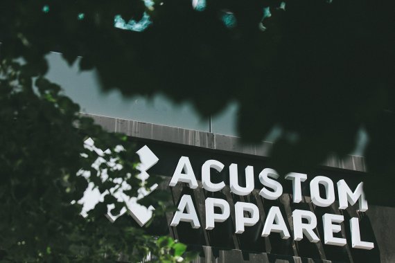 mb-accustom-apparel Acustom Apparel Shop auf dem West Broadway in SoHo, New York City