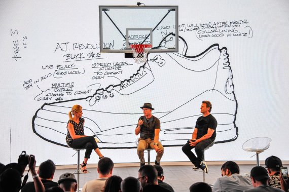 mb-Nike-Pressekonferenz Pressekonferenz von Nike in Paris