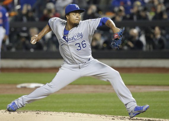 Baseball-Spieler wirft einen Ball